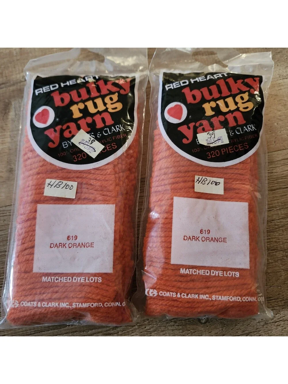 Vtg Red Heart Latch Hook Bulky Rug Yarn Dark Orange 619 NOS 2pkgs of 320pcs